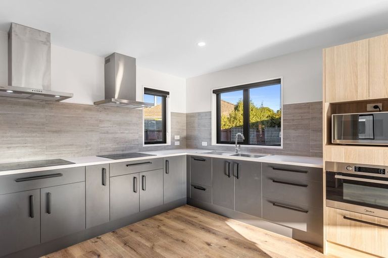 Photo of property in 23 Hillary Crescent, Upper Riccarton, Christchurch, 8041