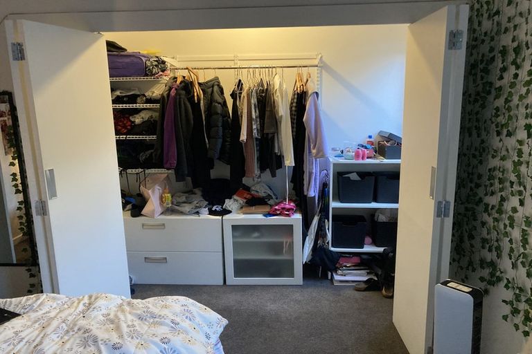 Photo of property in 33 Rua Street, Lyall Bay, Wellington, 6022