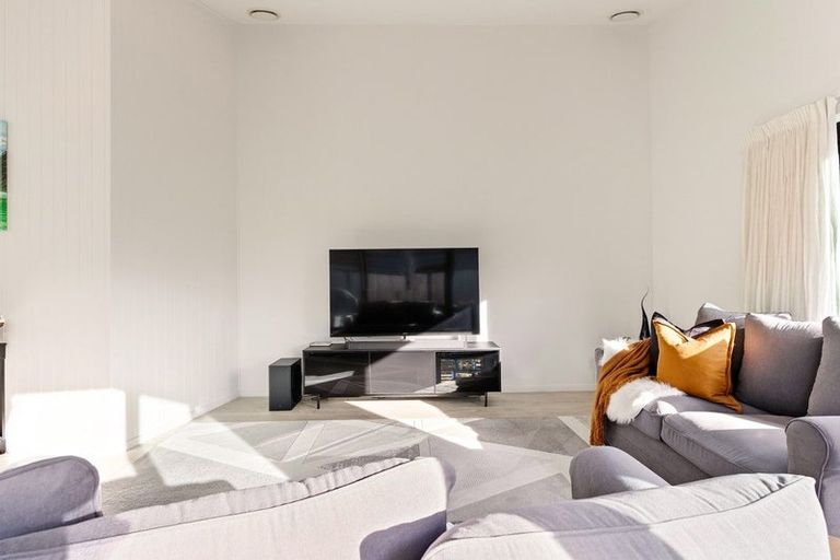 Photo of property in 5 Bannister Street, Jacks Point, Queenstown, 9371