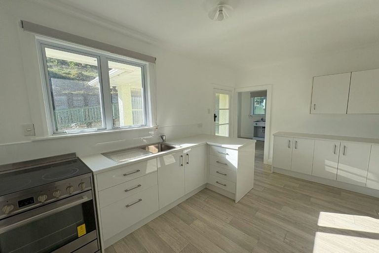 Photo of property in 2 Jessie Street, Parahaki, Whangarei, 0112