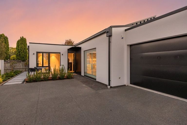 Photo of property in 1/2a Church Lane, Merivale, Christchurch, 8014