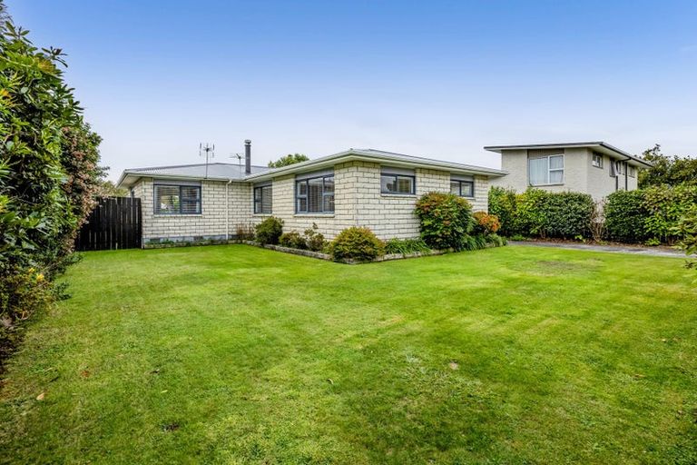 Photo of property in 8 Kowhai Street, Strandon, New Plymouth, 4312