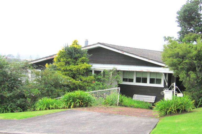 Photo of property in 11 River Road, Red Beach, 0932