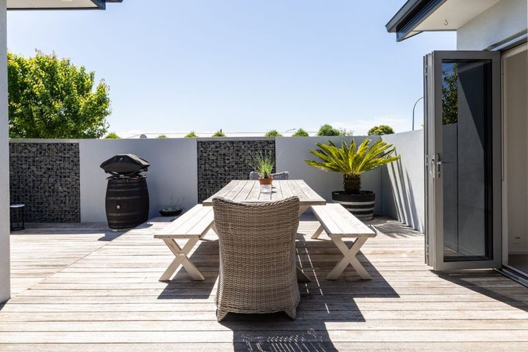 Photo of property in 117 Arataki Road, Havelock North, 4130