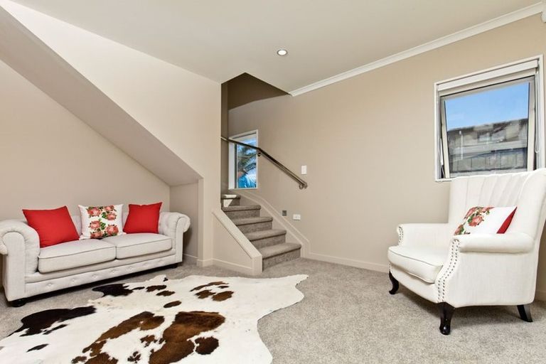 Photo of property in 285 Don Buck Road, Massey, Auckland, 0614