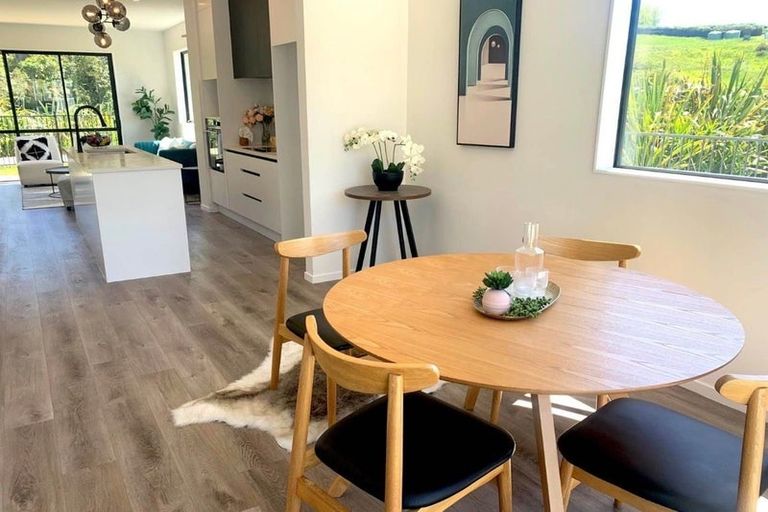 Photo of property in 5 Purapura Lane, Kumeu, 0810