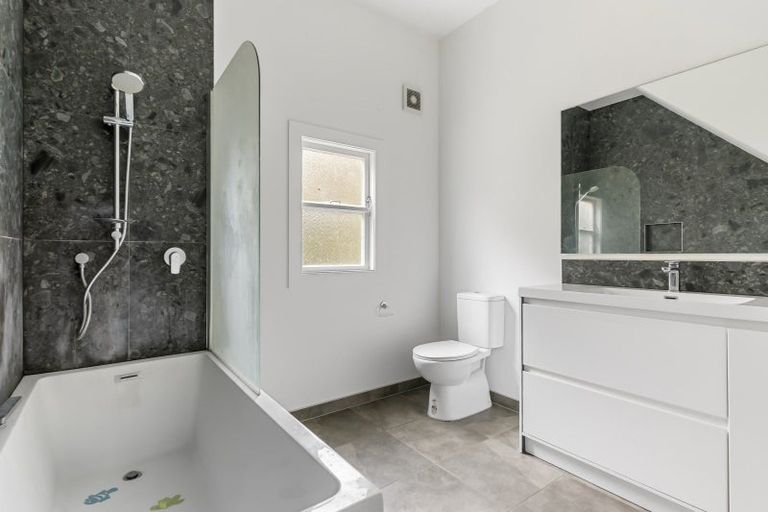 Photo of property in 133 Plateau Road, Te Marua, Upper Hutt, 5018