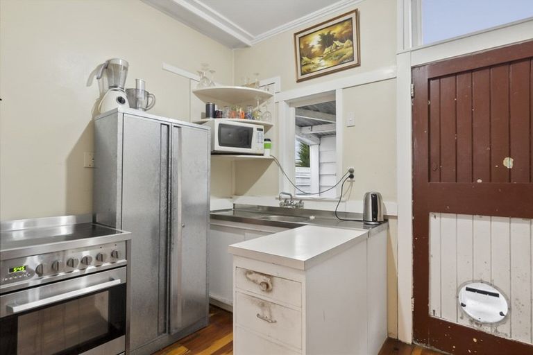 Photo of property in 15 Maitland Street, Frankton, Hamilton, 3204