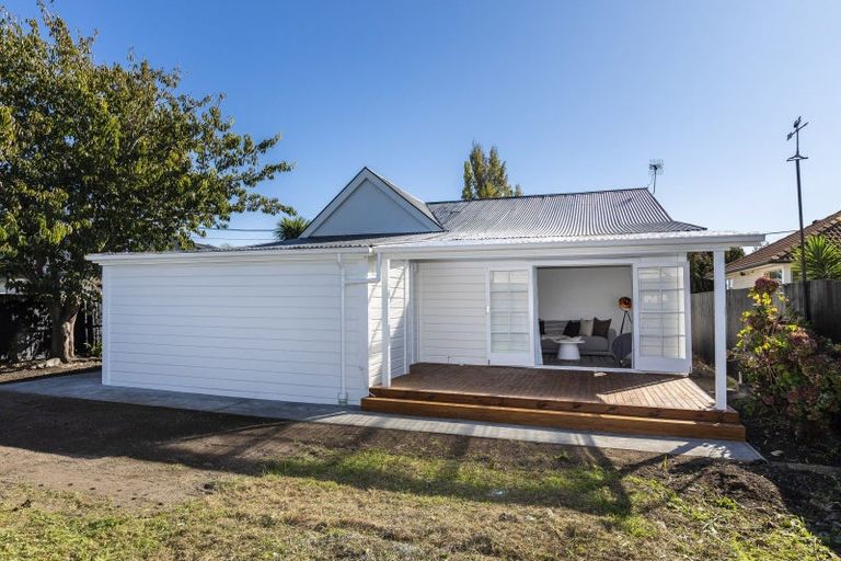 Photo of property in 664 Avonside Drive, Avonside, Christchurch, 8061