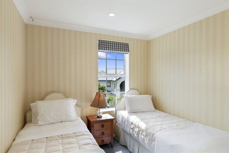 Photo of property in 21 Claverton Grove, Churton Park, Wellington, 6037