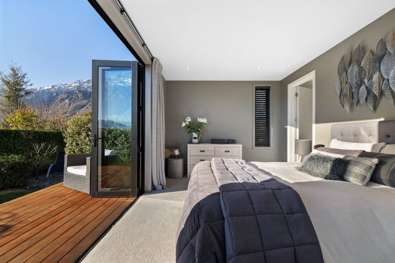 Photo of property in 8 Arran Lane, Jacks Point, Queenstown, 9371