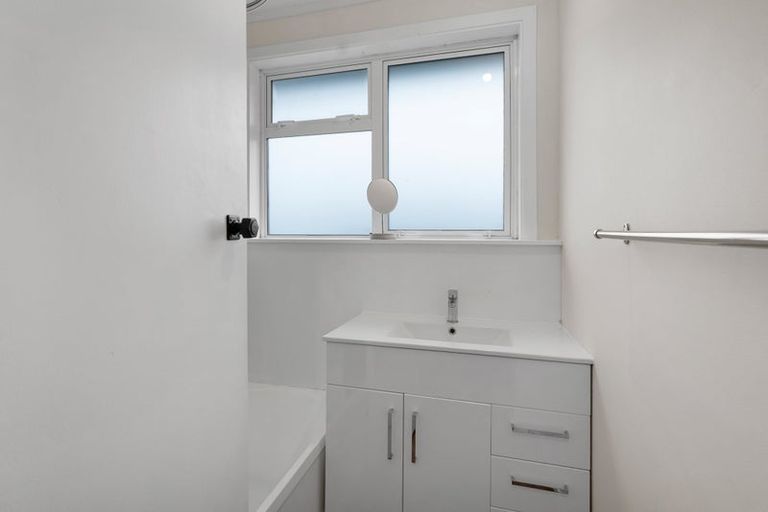 Photo of property in 41 Blagdon Road, Marfell, New Plymouth, 4310