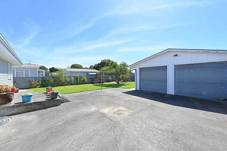 Photo of property in 18 Mason Avenue, Maraenui, Napier, 4110