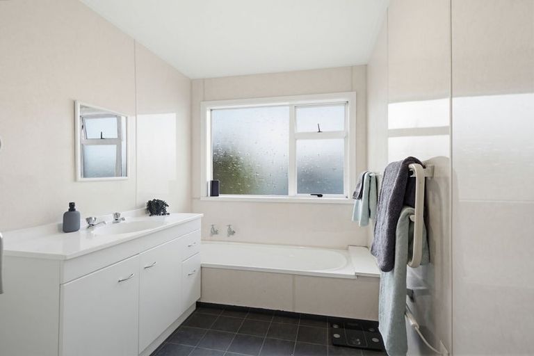 Photo of property in 48 Charles Street, Weston, Oamaru, 9401