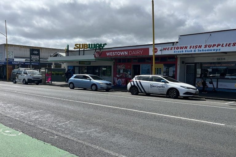 Photo of property in 60 Tukapa Street, Westown, New Plymouth, 4310