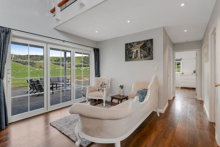 Photo of property in 346 Inland Road, Helensville, 0875