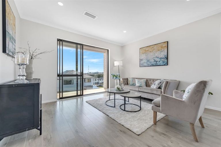 Photo of property in 4 Glann Lane, Flat Bush, Auckland, 2019