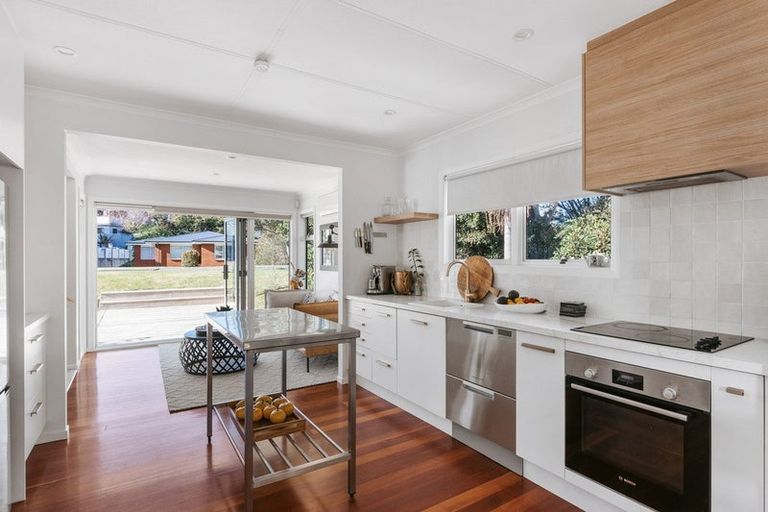 Photo of property in 8 Pitau Road, Mount Maunganui, 3116
