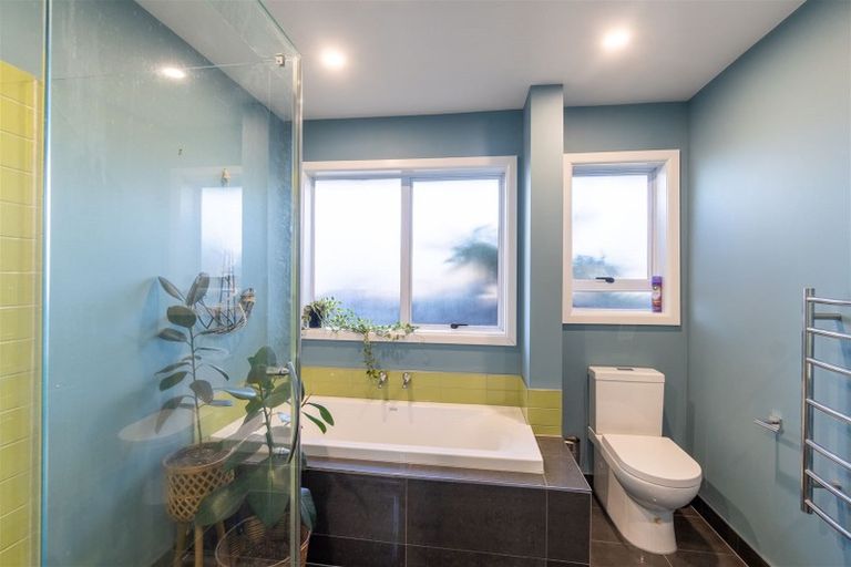 Photo of property in 40 Oriana Crescent, Hornby, Christchurch, 8042