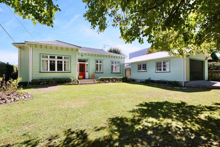 Photo of property in 206 Main Street, Greytown, 5712