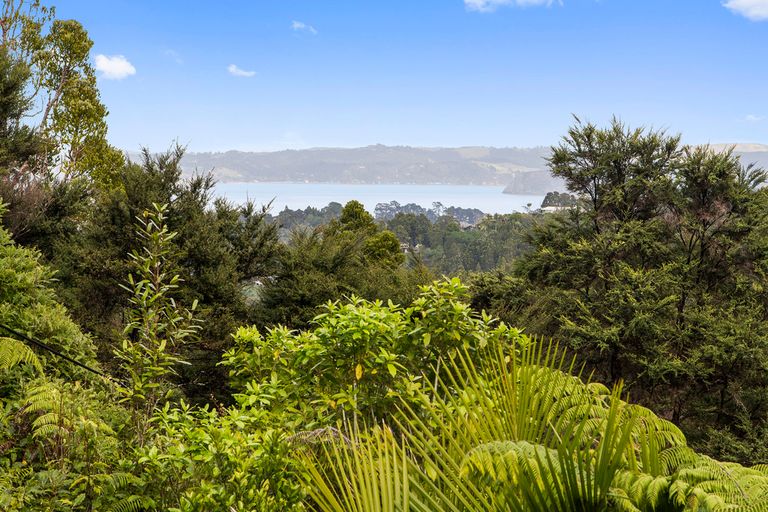 Photo of property in 67 Park Road, Titirangi, Auckland, 0604