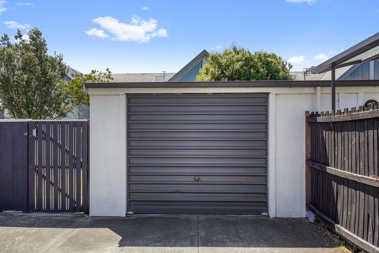 Photo of property in 1/1004 Colombo Street, St Albans, Christchurch, 8014