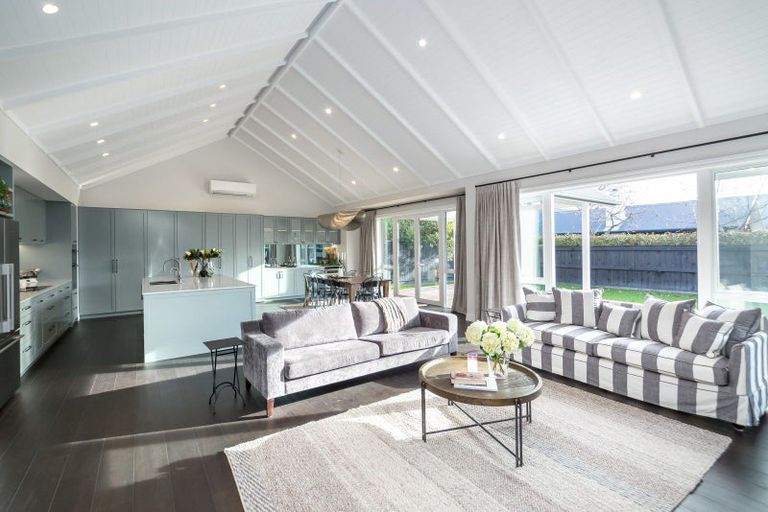 Photo of property in 2 Westwood Avenue, Greytown, 5712