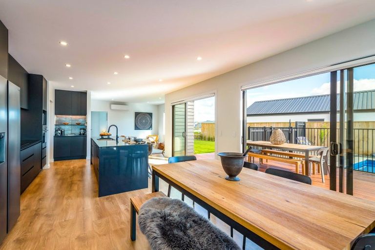 Photo of property in 70 Katania Heights, Brightwater, 7022