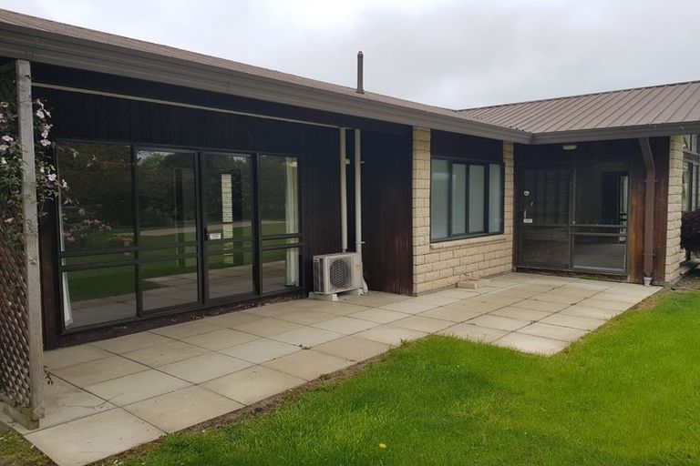 Photo of property in 90 Gladstone Road, Woodend, 7610