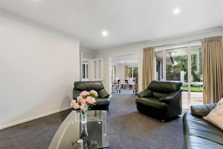 Photo of property in 10 Cathcart Crescent, Prebbleton, 7604