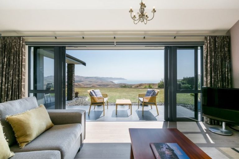 Photo of property in 64 Waipuka Road, Waimarama, Havelock North, 4294