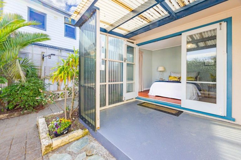 Photo of property in 11 Ferguson Avenue, Westshore, Napier, 4110