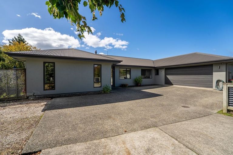 Photo of property in 8a Angus Place, Wakefield, 7025