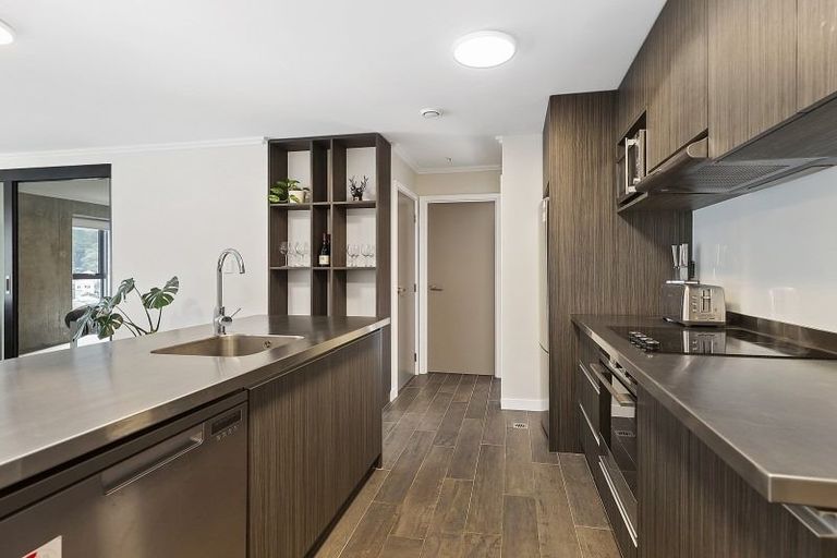 Photo of property in Frame Apartments, 703/111u Molesworth Street, Thorndon, Wellington, 6011
