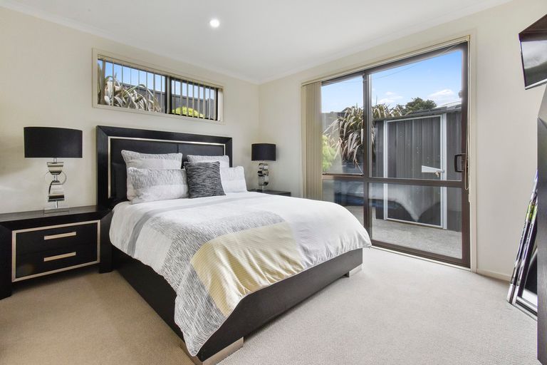 Photo of property in 6 Mcgowan Rise, Tuakau, 2121