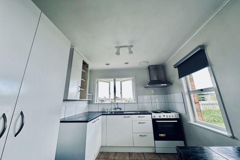 Photo of property in 2 Holden Place, Manukau, Auckland, 2025