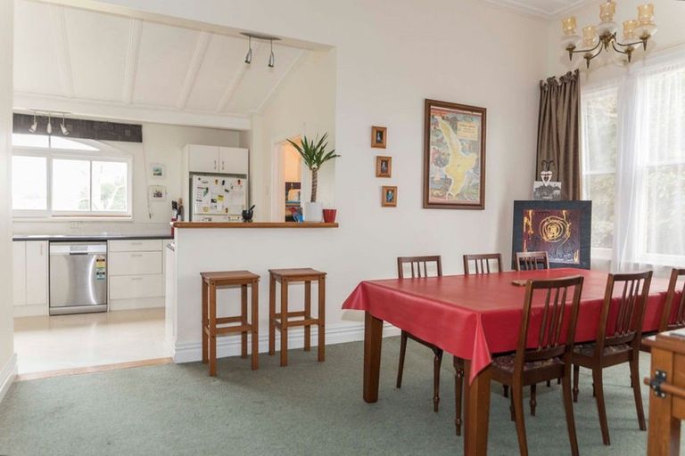 Photo of property in 298 High Street, Dannevirke, 4930