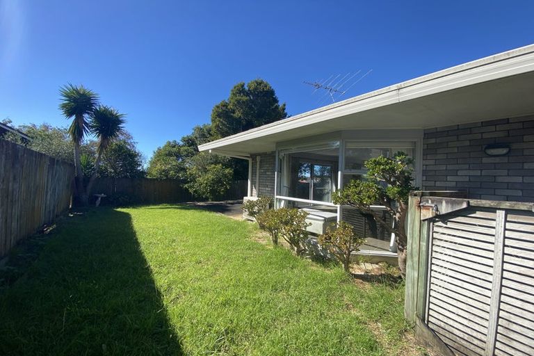 Photo of property in 2/88 Simmental Crescent, Somerville, Auckland, 2014