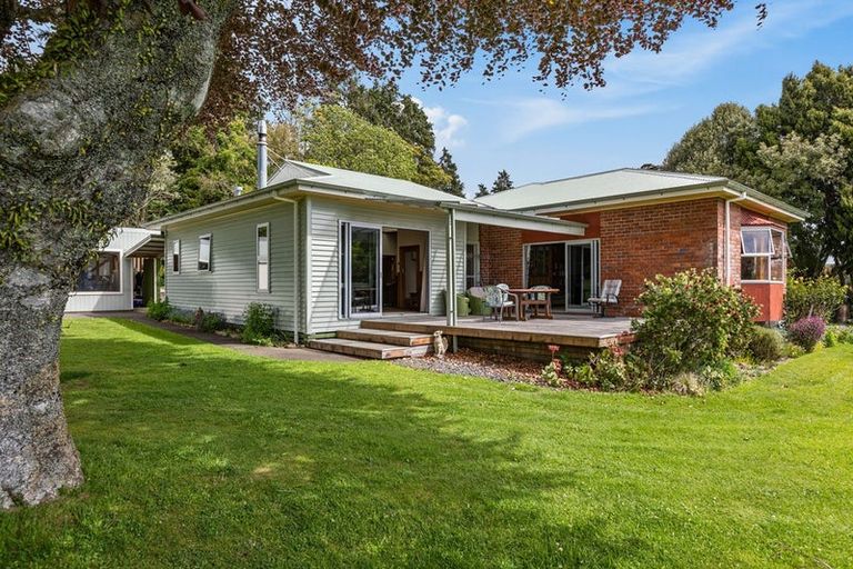 Photo of property in 506 Frankley Road, Hurworth, New Plymouth, 4371