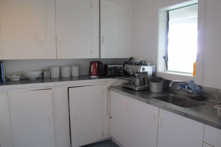Photo of property in 165a Hinemoa Street, Birkenhead, Auckland, 0626