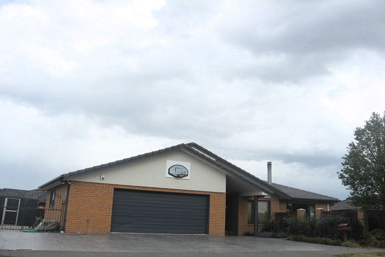 Photo of property in 14 Saint Keverne Close, Burwood, Christchurch, 8083