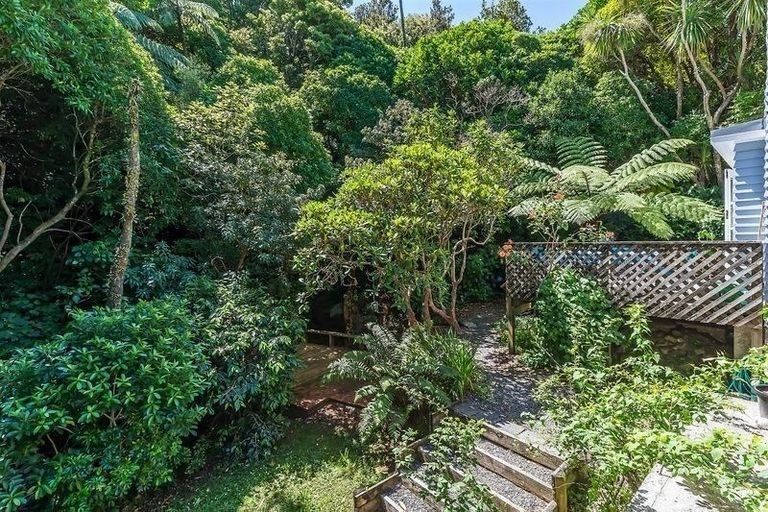 Photo of property in 60 Simla Crescent, Khandallah, Wellington, 6035