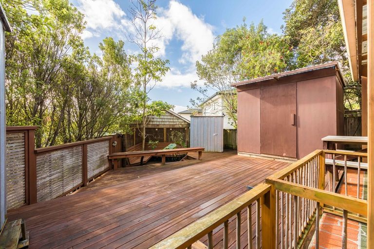 Photo of property in 94c Colwill Road, Massey, Auckland, 0614