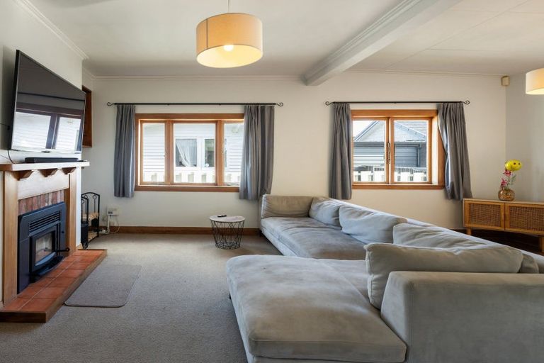 Photo of property in 19 Bettina Road, Fairfield, Hamilton, 3214