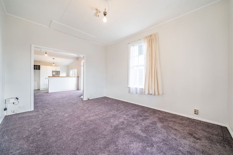 Photo of property in 2 Phar Lap Grove, Trentham, Upper Hutt, 5018