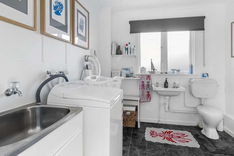 Photo of property in 2 Hart Street, Maori Hill, Timaru, 7910