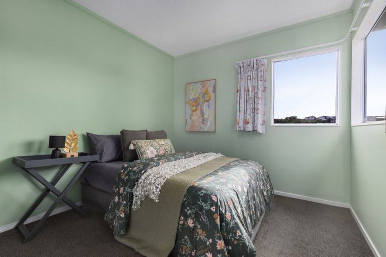 Photo of property in 13a Westridge, Camborne, Porirua, 5026