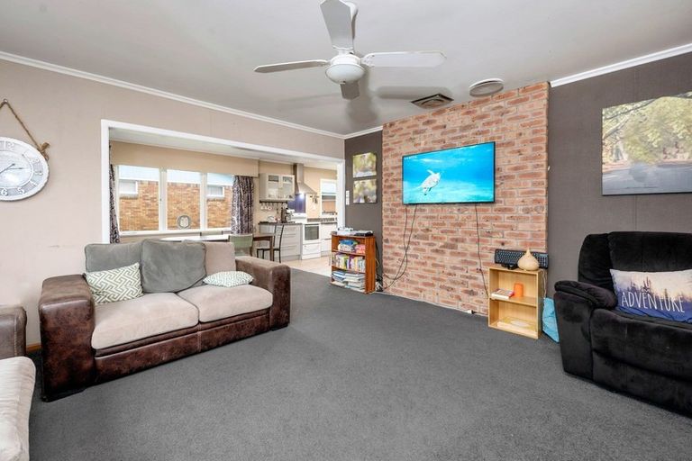 Photo of property in 19 Kenmore Place, Tokoroa, 3420