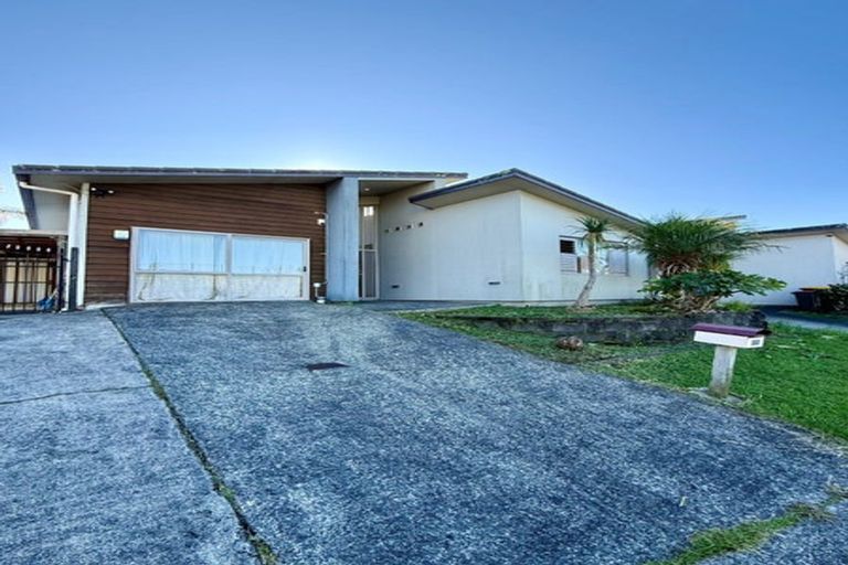 Photo of property in 52 Aspiring Avenue, Clover Park, Auckland, 2019