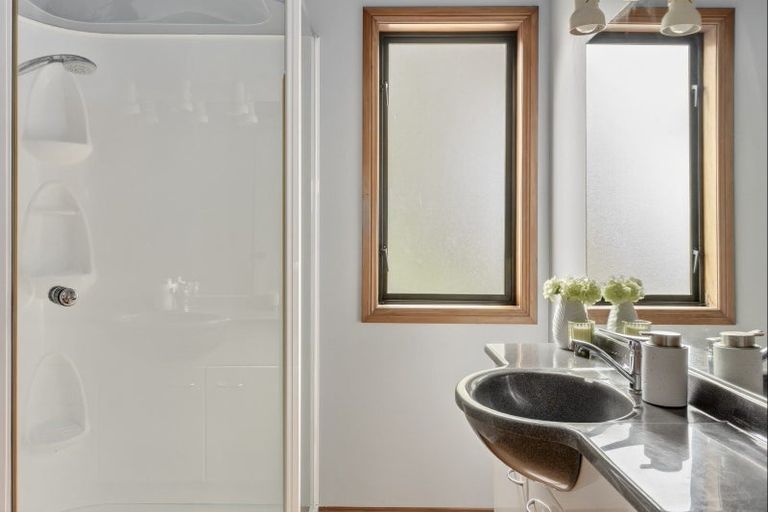 Photo of property in 3/194 Thornton Road, Cambridge, 3434